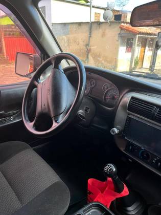 FORD RANGER 2.3 XLT 16V 4X2 CD GASOLINA 4P MANUAL